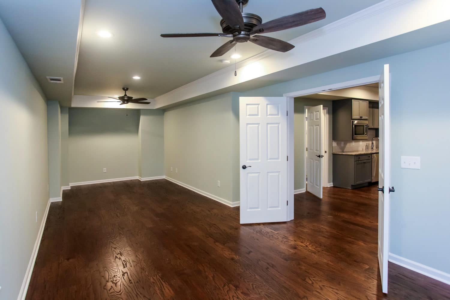 The Pros Vs Cons Of Wood Floors, Prefinished Hardwood Flooring Pros And Cons